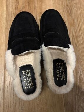 Cozy Suede uppers Mules